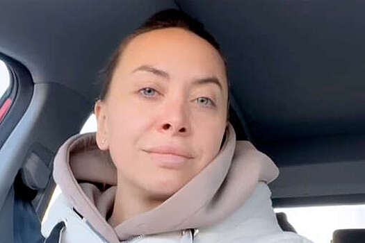 Певица Наталья Фриске снялась без макияжа и укладки