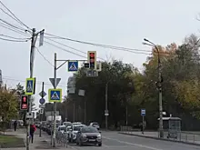 На нескольких самарских перекрёстках изменили режим светофоров