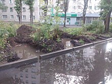 Несите гондолы: тротуар на Затулинке превратился в реку