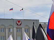 Руководители Башкирии и Нижегородской области поздравили Удмуртию со 100-летием государственности