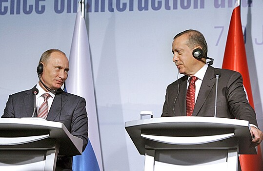 Путин сообщил Эрдогану о начале прокладки "Турецкого потока"