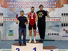 Дмитрий Наумов выиграл первенство России по тяжелой атлетике