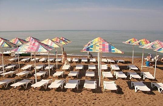 Сколько шезлонгов должно быть на пляже в Крыму