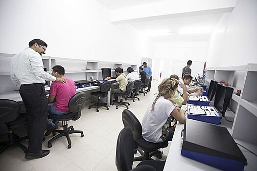 Работа на Кипре: как найти, кем устроиться и сколько можно заработать?
