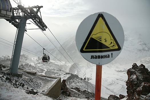 Туристов предупредили о повышенной лавиноопасности в горах Северного Кавказа