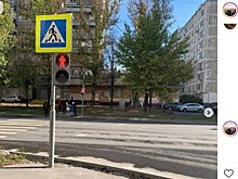 На Гурьянова шутники развернули светофор на «зебре» на 180 градусов