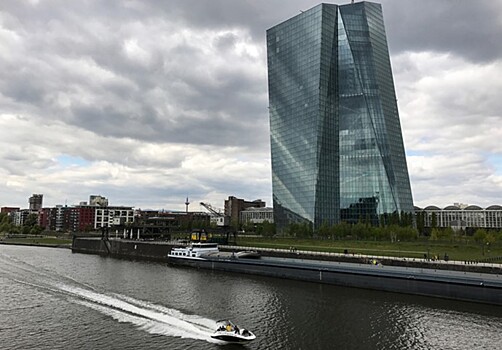 Ряд чиновников ЕЦБ выступили против возобновления QE