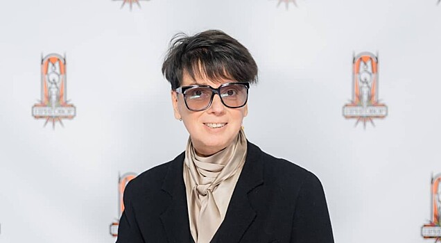 «Какие огромные глаза, прямо как у Валентина!»: маленькая внучка Юдашкина растет его точной копией