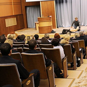 В Красногорске сотрудники полиции приняли участие в обучающем семинаре по оказанию доврачебной помощи пострадавшим