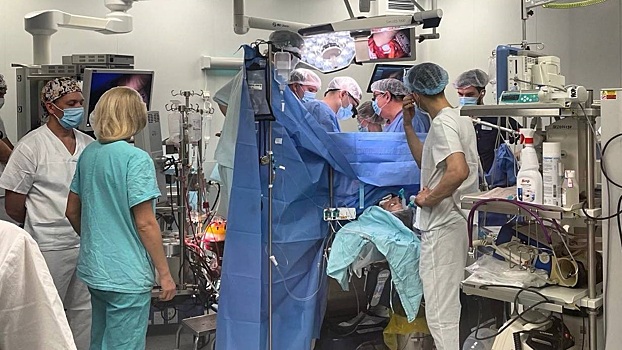 Костромские кардиохирурги впервые провели операцию на открытом сердце пациенту с аневризмой