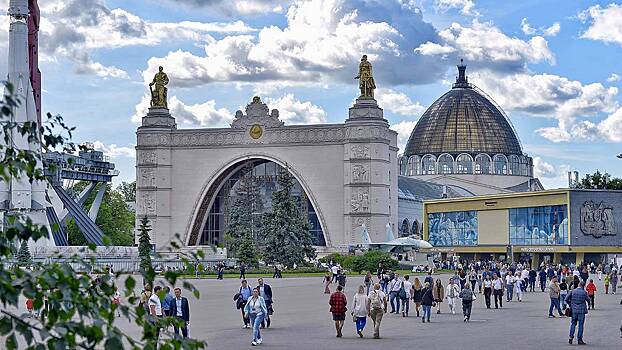 Поток туристов в Москву за год вырос на 39 процентов