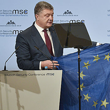 Порошенко призвал ЕС продлить санкции против РФ