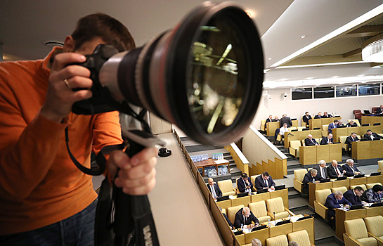 Запрет на проход в Госдуму СМИ-"иноагентам" вступил силу