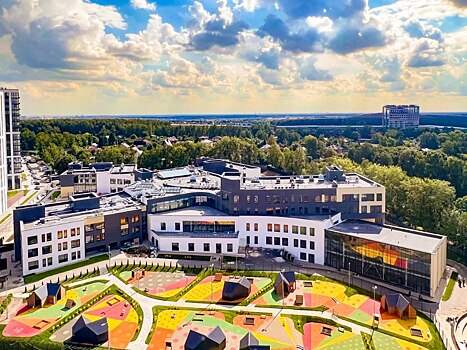 Сотни московских школьников пройдут профессиональную подготовку по программе ГК «А101» и колледжа «26 КАДР»