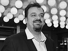 Ургант о смерти Уткина: «Хлесткий, точный, ироничный. Честный и благородный. Никем не заменимый. Надо будет обязательно сказать ему это все в следующий раз»