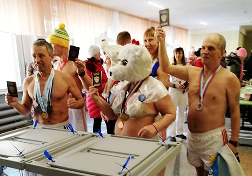 Такая атмосфера была на одном из избирательных участков Барнаула