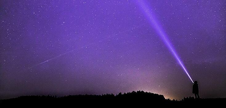 Наблюдать звездопад до полуночи советуют хабаровчанам астрономы
