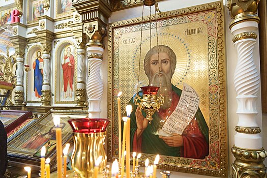 Пасхальная ночь в Новосибирске: парковку у храмов запретят и продлят работу автобусов