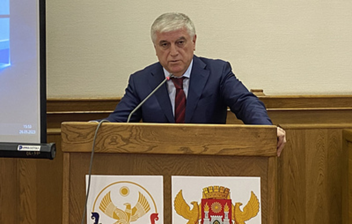 Министру промышленности дагестана юсупу умавову. Юсуп умавов национальность. Заслуженный экономист республики ингушетия. Юсуп умавов национальность. Юсуп умавов национальность.