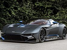 Эксперты показали, как защищают эксклюзивные суперкары от повреждений