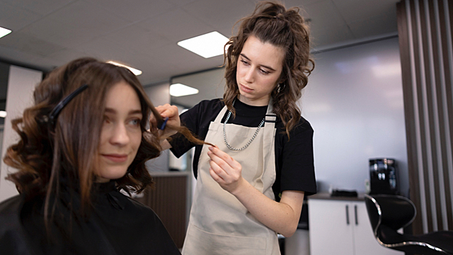 Лунный календарь стрижек на октябрь: благоприятные и неблагоприятные дни