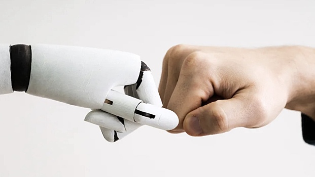 Искусственный интеллект почти догнал человека по креативности