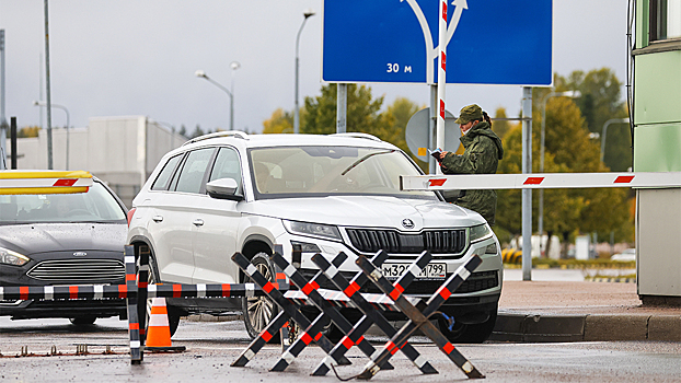 Запрет на въезд в ЕС российских автомобилей: чем грозит россиянам и какие последствия?