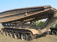 Монструозный танковый мостоукладчик МТ-55 из СССР: Адская штука