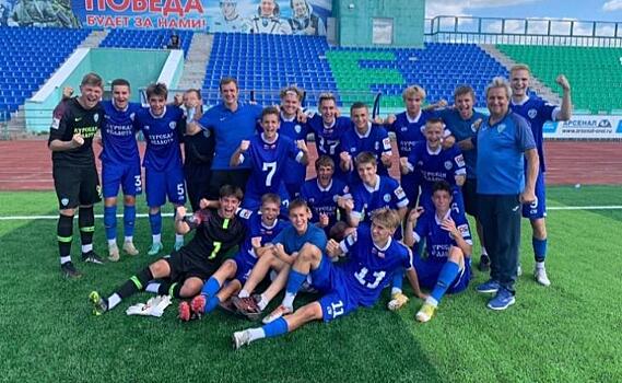 Курский Авангард победил в первенстве Союза федерации футбола