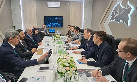 На "KazanForum-2024" глава Мордовии встретился с делегациями ОАЭ, Катара и Туниса