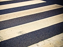 Автомобиль сбил ребенка на пешеходном переходе в Ленинском районе