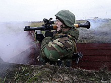 Гранатомётчики Балтфлота уничтожили десант "противника"