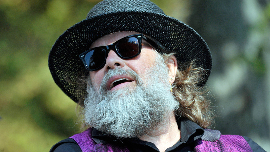 Музыкант Борис Гребенщиков* заявил, что весь мир обязан США