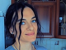 Елена Исинбаева покорила поклонников стройными ногами в кокетливом мини