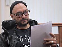 Суд ограничил Серебренникова в сроках чтения дела