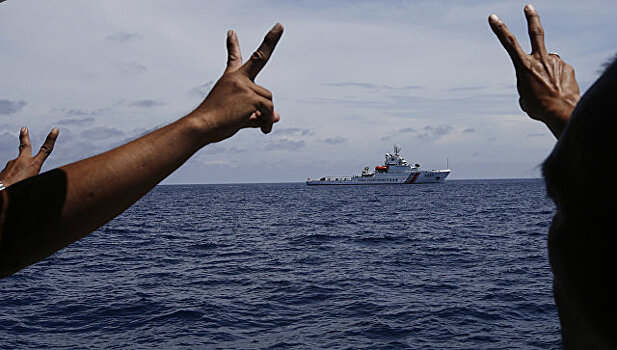Китай завершил постройку военных объектов на островах в Южно-Китайском море