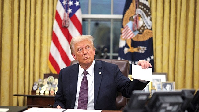 Трамп ввел пошлины в 10% на импорт для всех стран мира. Что известно?