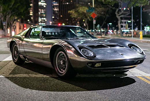 Lamborghini Miura с «голым» кузовом выставят на продажу. Она провела взаперти 40 лет