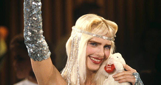 Как порнозвезда Чиччолина стала политиком и что она делала в России