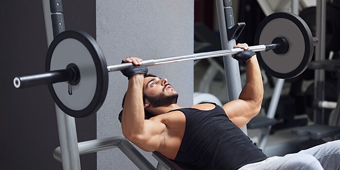 Фитнес-эксперт Каневский объяснил, как продолжать тренировки при джетлаге