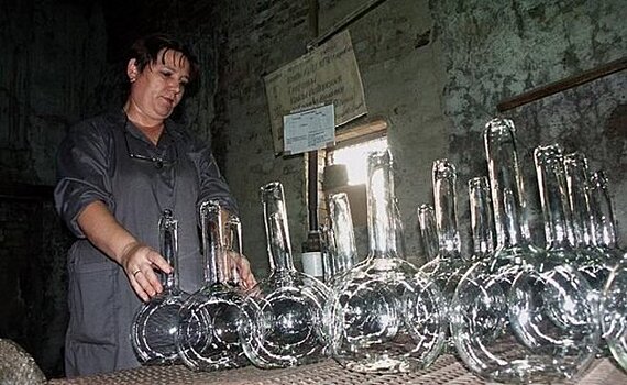 Васильевский стекольный завод выставят на продажу в рамках банкротства