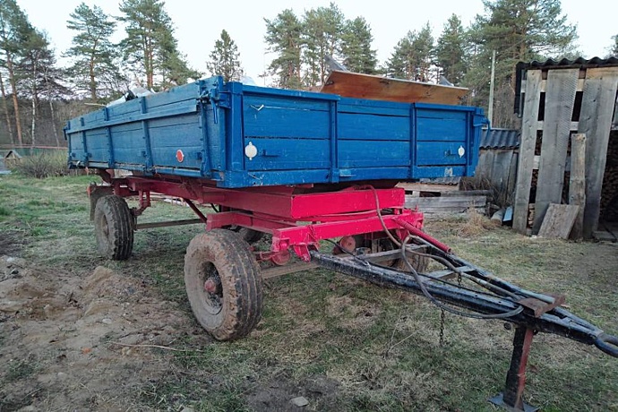 В Вологодской области трактор наехал на 11-летнего ребенка