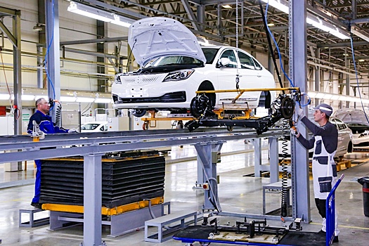 Минпромторг: Производство автомобилей в России за 10 месяцев выросло на 10%