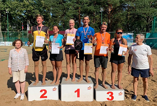 Теннисисты из Самары и Тольятти выиграли медали на песке в Рыбинске