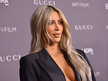 Да мы и не сомневались. Ким Кардашьян заработала больше 10 млн долларов на продажах парфюма