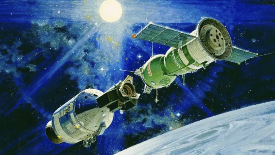 Проверить стыковку и показать разрядку: полвека назад началась советско-американская миссия Союз  Аполлон
