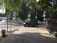 В Самаре водитель Toyota Land Cruiser сбил на переходе велосипедиста с ребенком