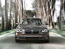 Из автосалона за 100 секунд угнали четыре BMW