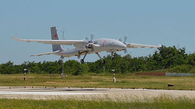 Турция провела испытания новых беспилотников Bayraktar