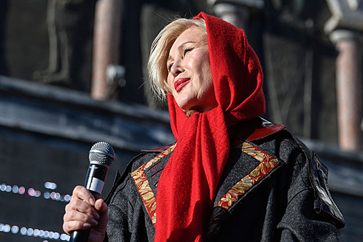 Вика Цыганова объявила об уходе в монастырь